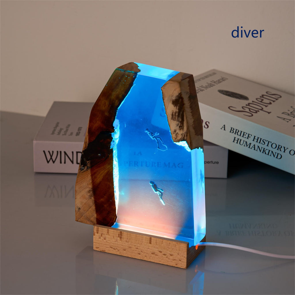 Shipwreck/Diver Resin Light Table Lamp-6